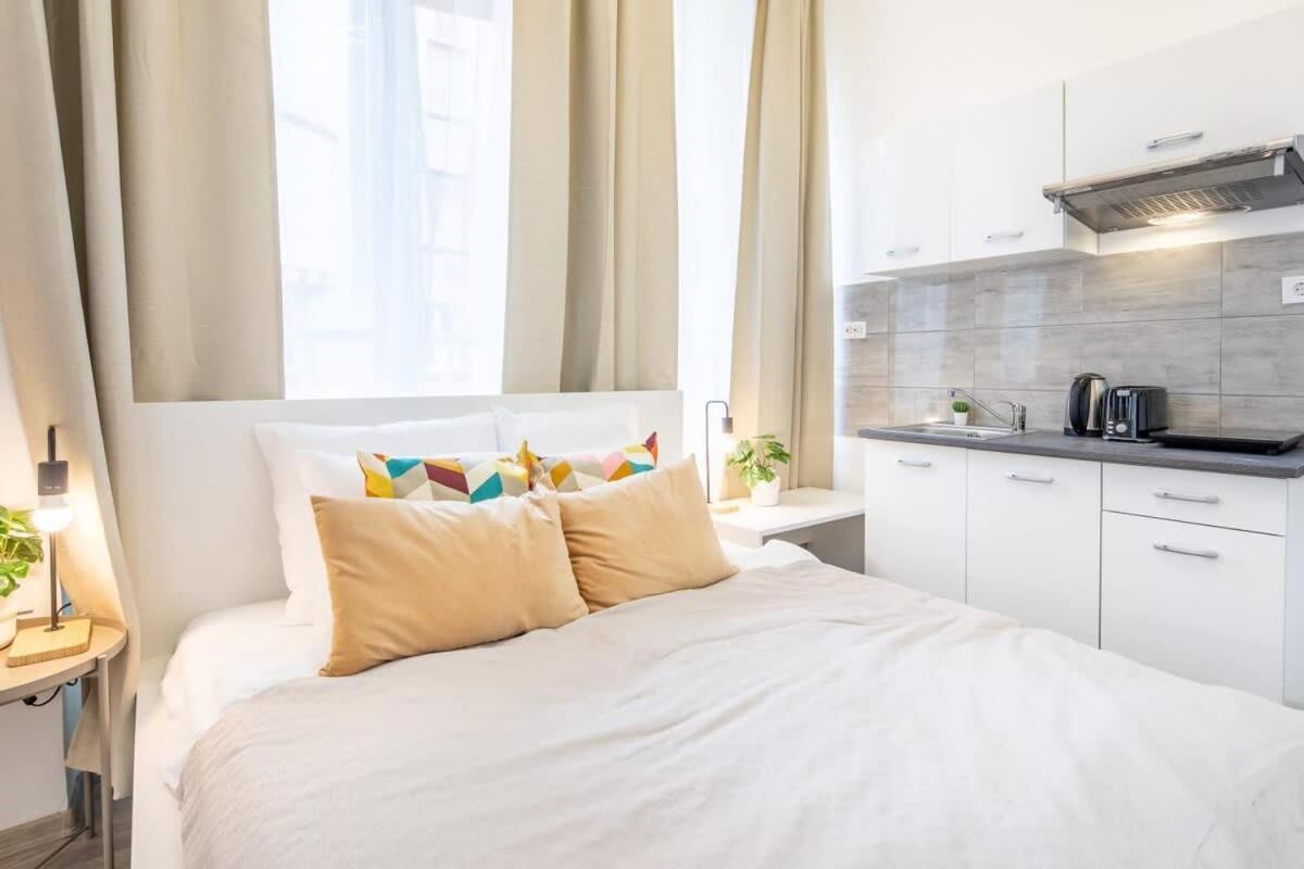 Extra Central Mini Studio - Lively Neighborhood Budapešť Exteriér fotografie